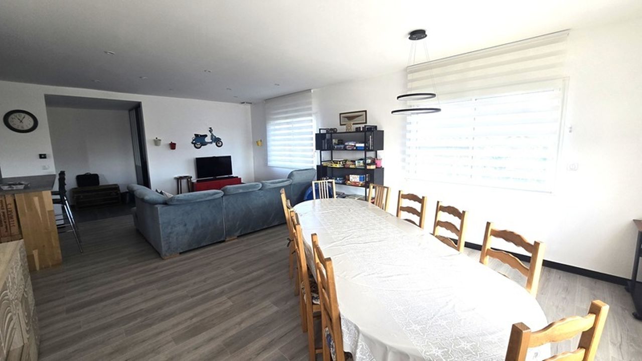 belle maison spacieuse offrant deux appartements - Photo 2