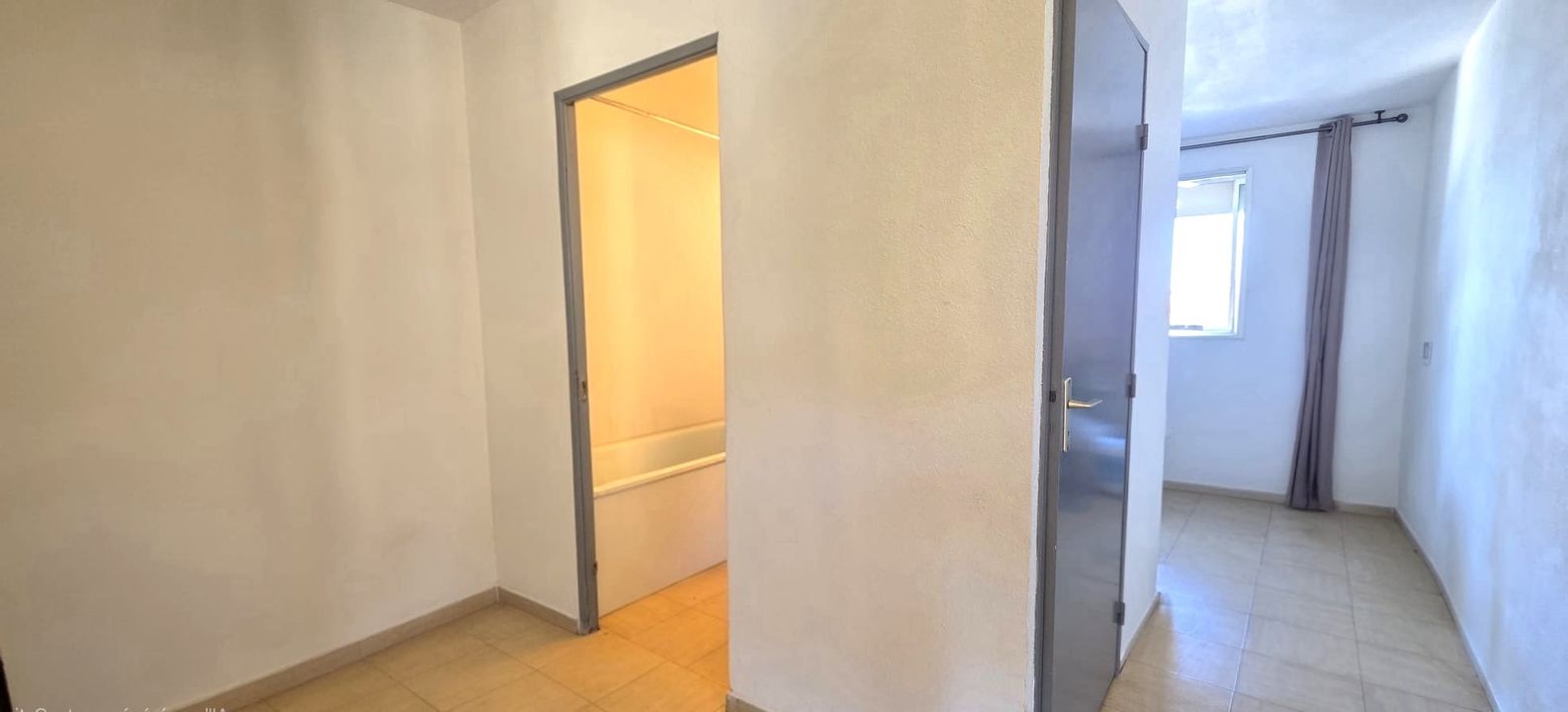 Studio 21 m² + 6m² deTerrasse avec vue mer à La Ciotat - Photo 4