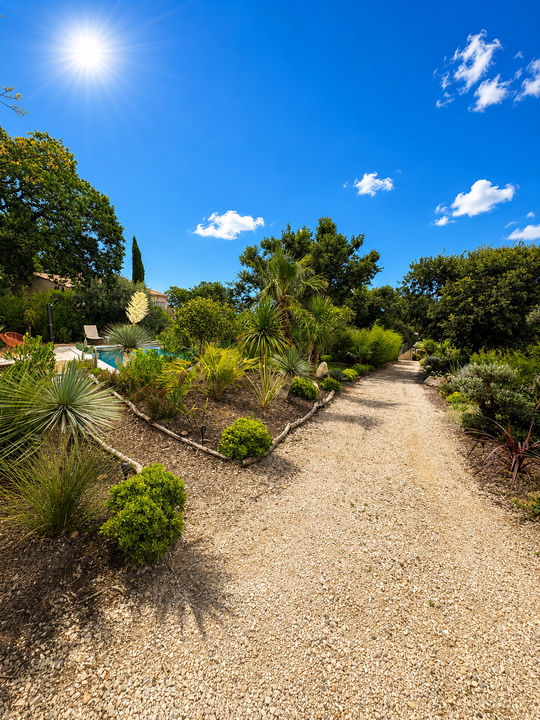 Rochefort du Gard, Somptueuse Villa avec vue  185m², terrain - Photo 3