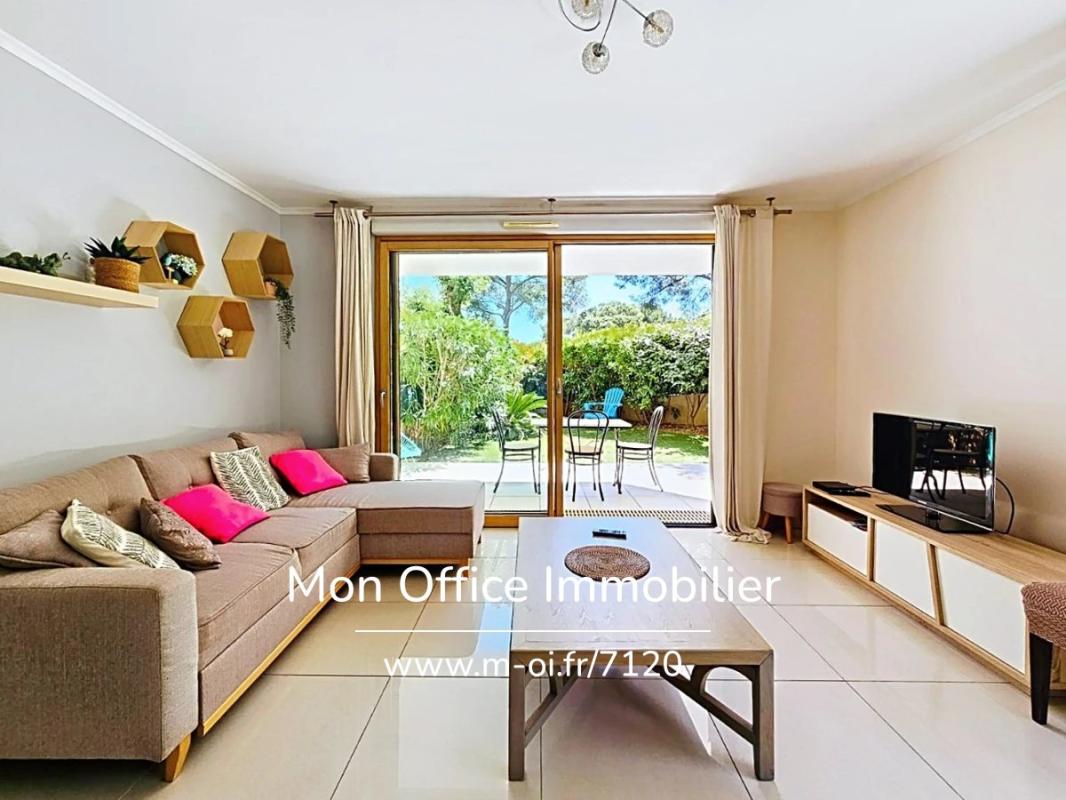 Référence : 7120-LES. - APPARTEMENT T3 GRAND JARDIN PROCHE CENTRE & PLAGES À CAVALAIRE SUR MER