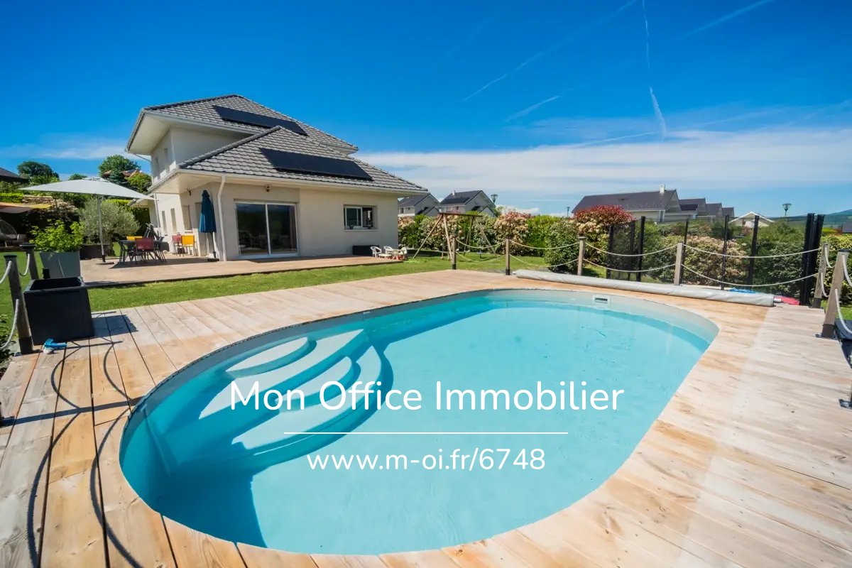 Référence : 7196-TCA. - Maison 6 pièces de 2016 - terrain entièrement clos - DPE A - Piscine - à La Balme-de-Sillingy (74330)