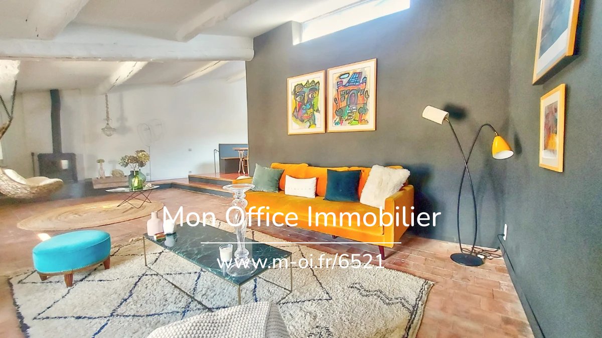 Référence : 6907-CCH. - Maison de village avec terrasse