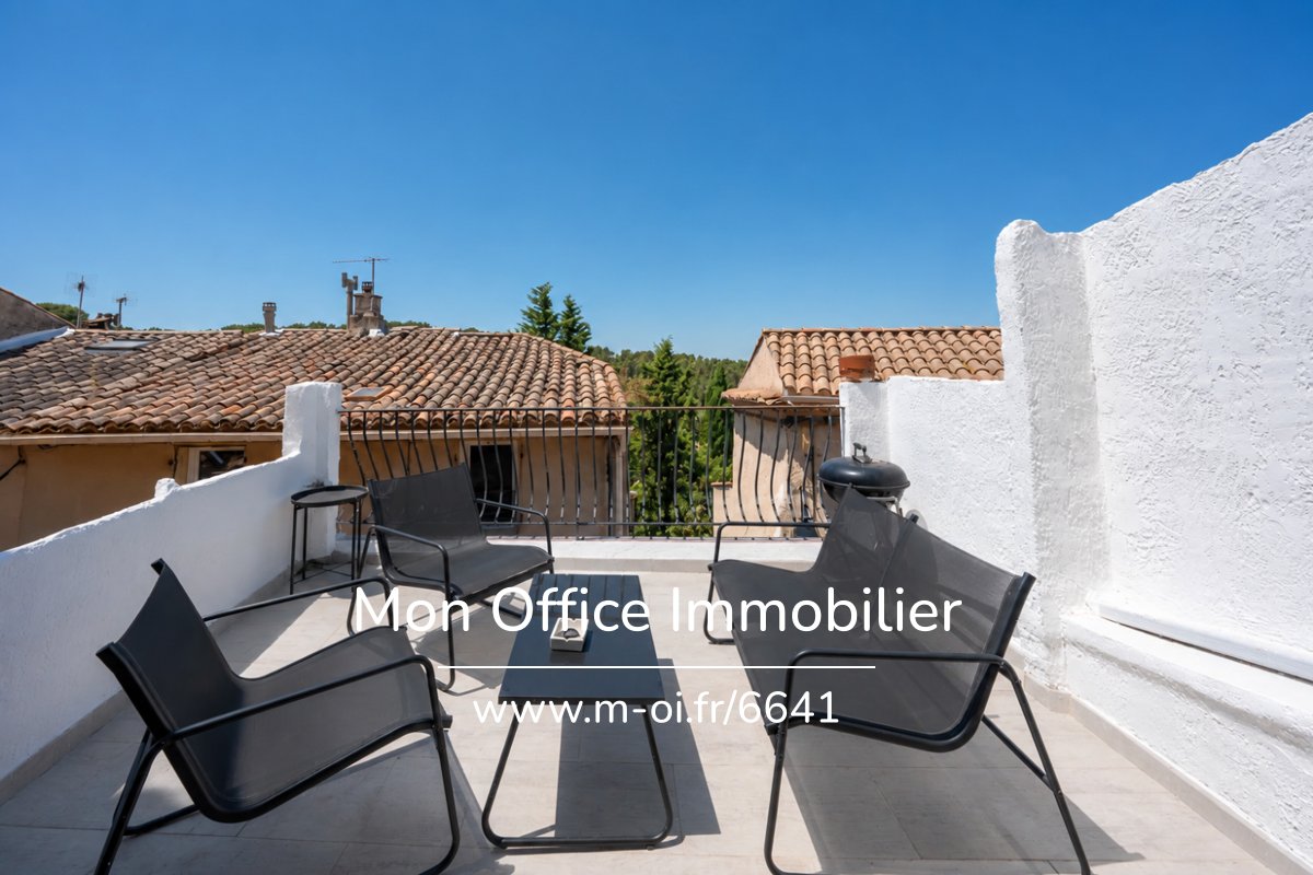 Référence : 6641-CDI. - Spécial investisseur – Maison de village avec terrasse et locataire en place au cœur de Bouc-Bel-Air
