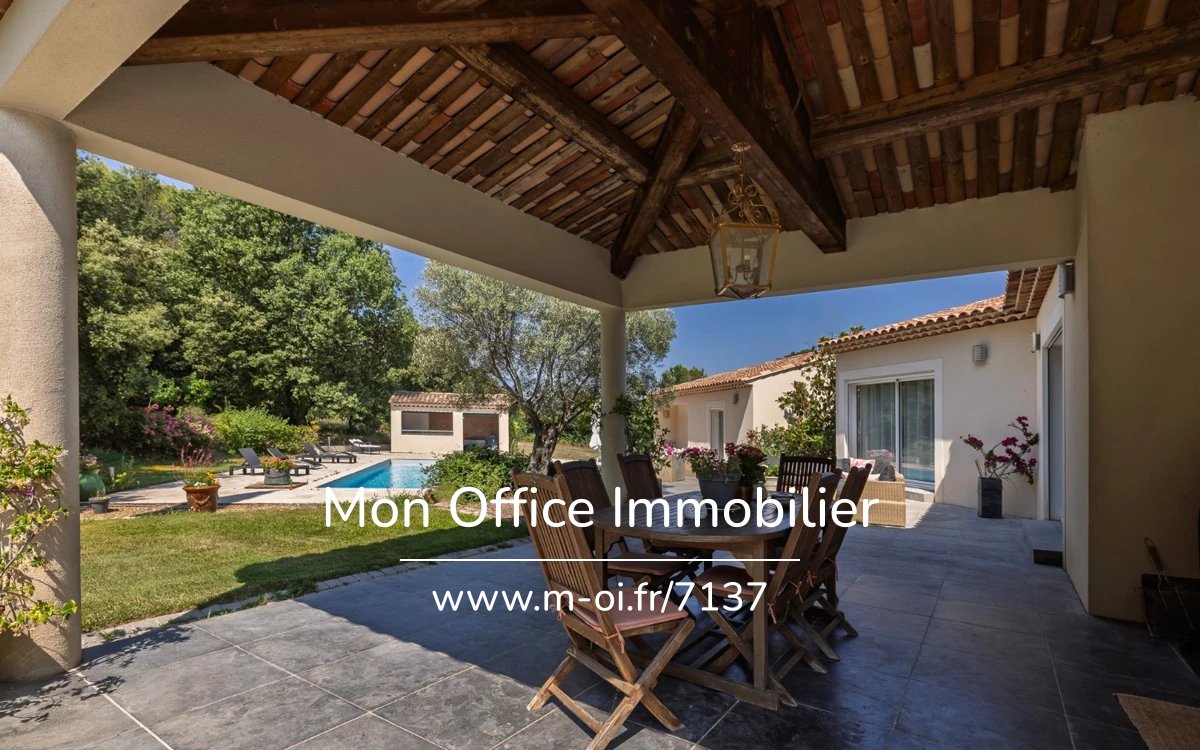 Référence : 7137-VCL. - Maison de plain pied - jardin paysager, calme absolu - 4 chambres 1 bureau - Simiane Collongue