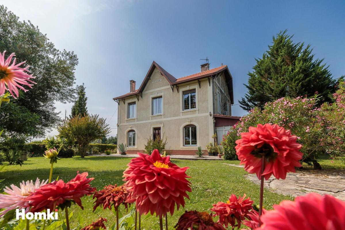 Maison/Villa T8 de 200 m2  Coutras