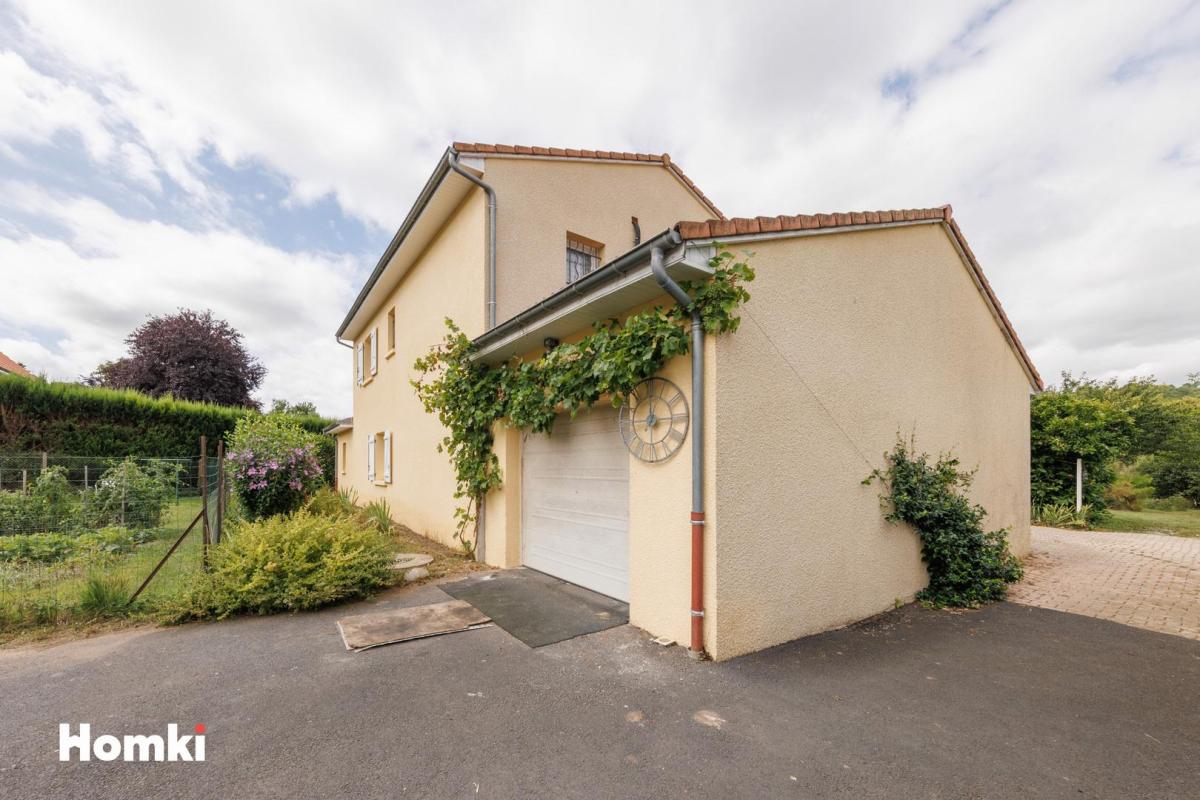 Maison/Villa T7 de 145 m2 à Coudes 63114