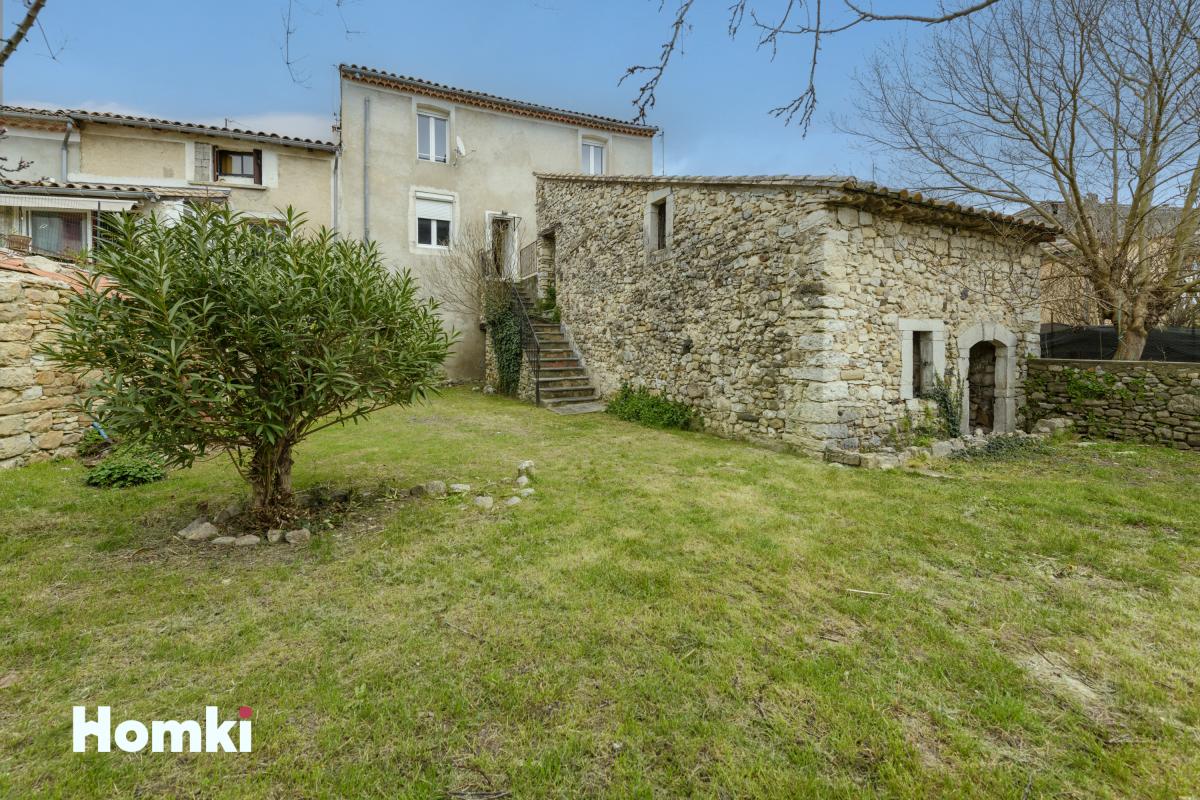 Maison de ville 168m² avec terrain, garages et dépendances sur Saint-Hippolyte-du-Fort