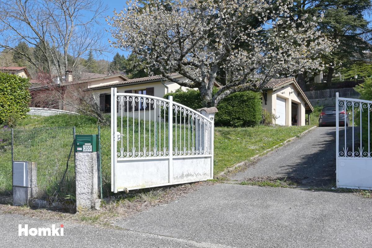 Maison plain-pied 101m² – Piscine – Double garage – La Côte-Saint-André