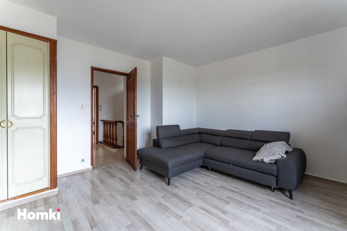 Maison/Villa T5 de 180 m² à Bellegarde 30127