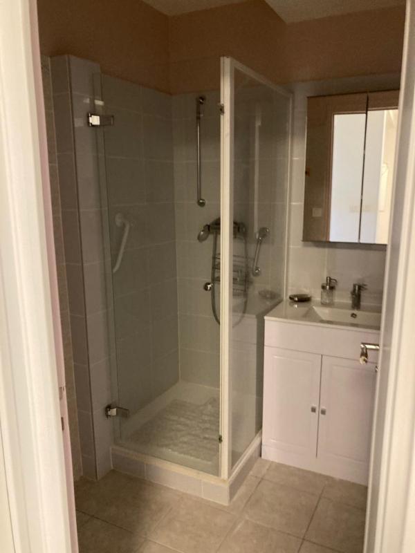 A LOUER - CHAMBRE dans une colocation meublée - VILLEURBANNE - Photo 3