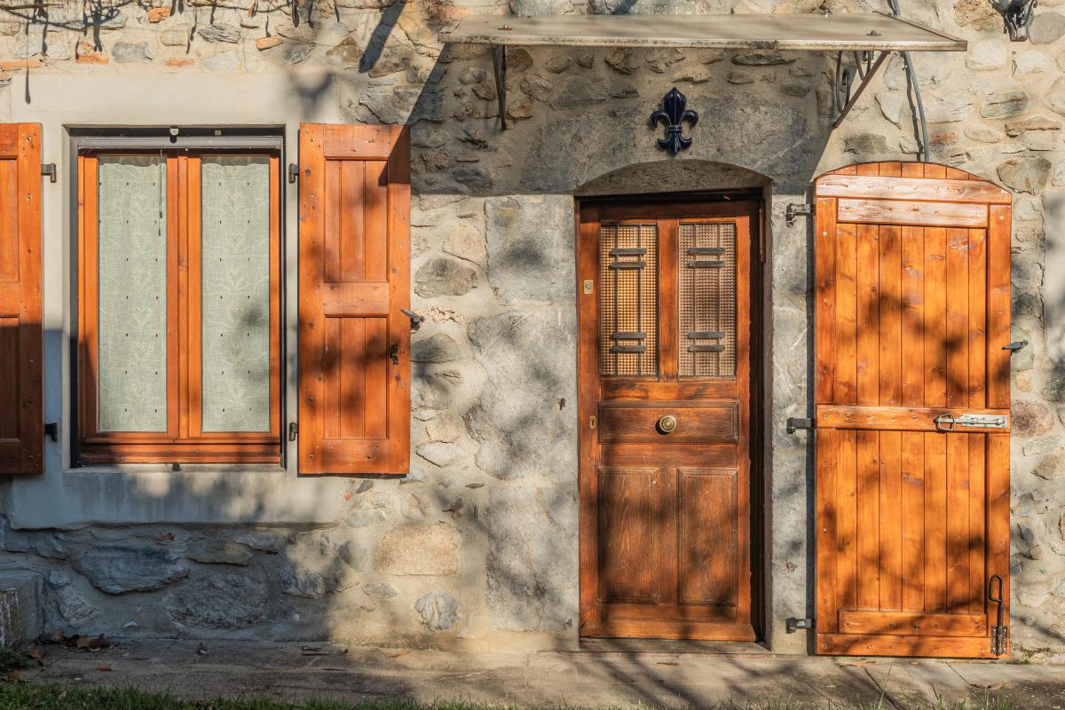 A vendre - Maison de caractère en pierre de 235m2 habitable - Entièrement rénovée - Photo 2