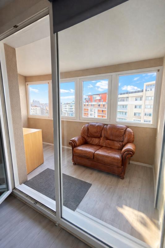T2 lumineux en étage élevé avec loggia et vue dégagée - Photo 3