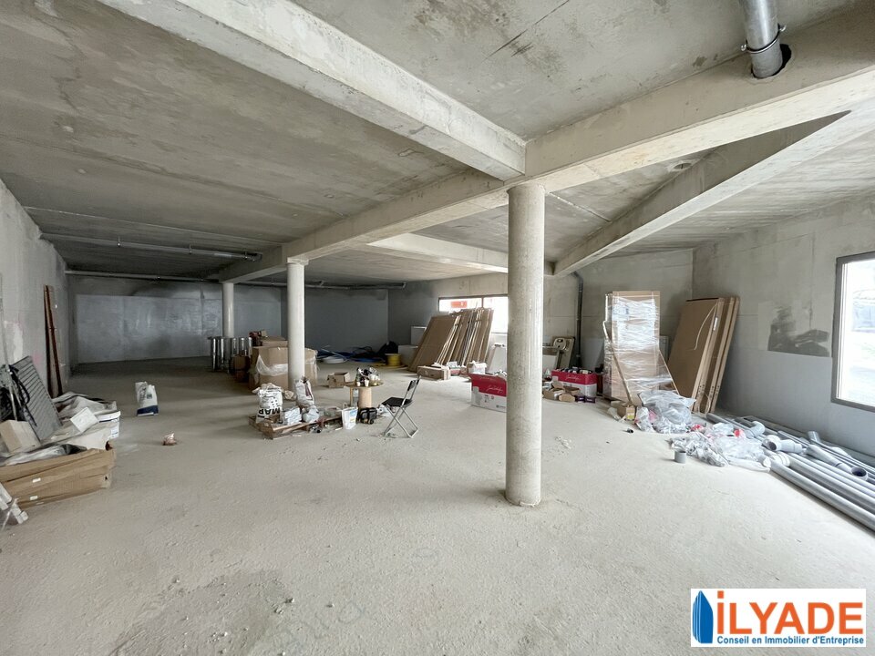 LOCAL COMMERCIAL à vendre