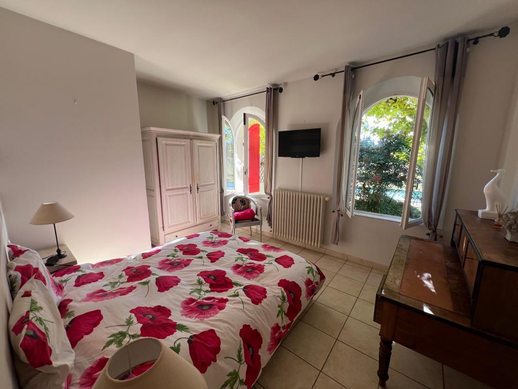 Maison À Vendre à Mollégès à 15 minutes de St Rémy de Provence- 10 min de l'autoroute A7