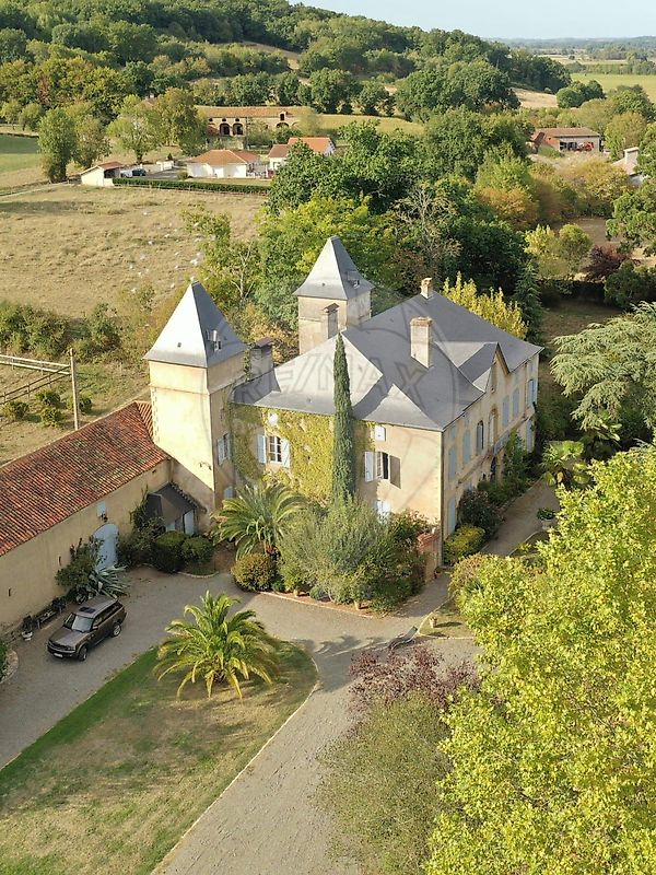 Château 11 chambre(s) à vendre