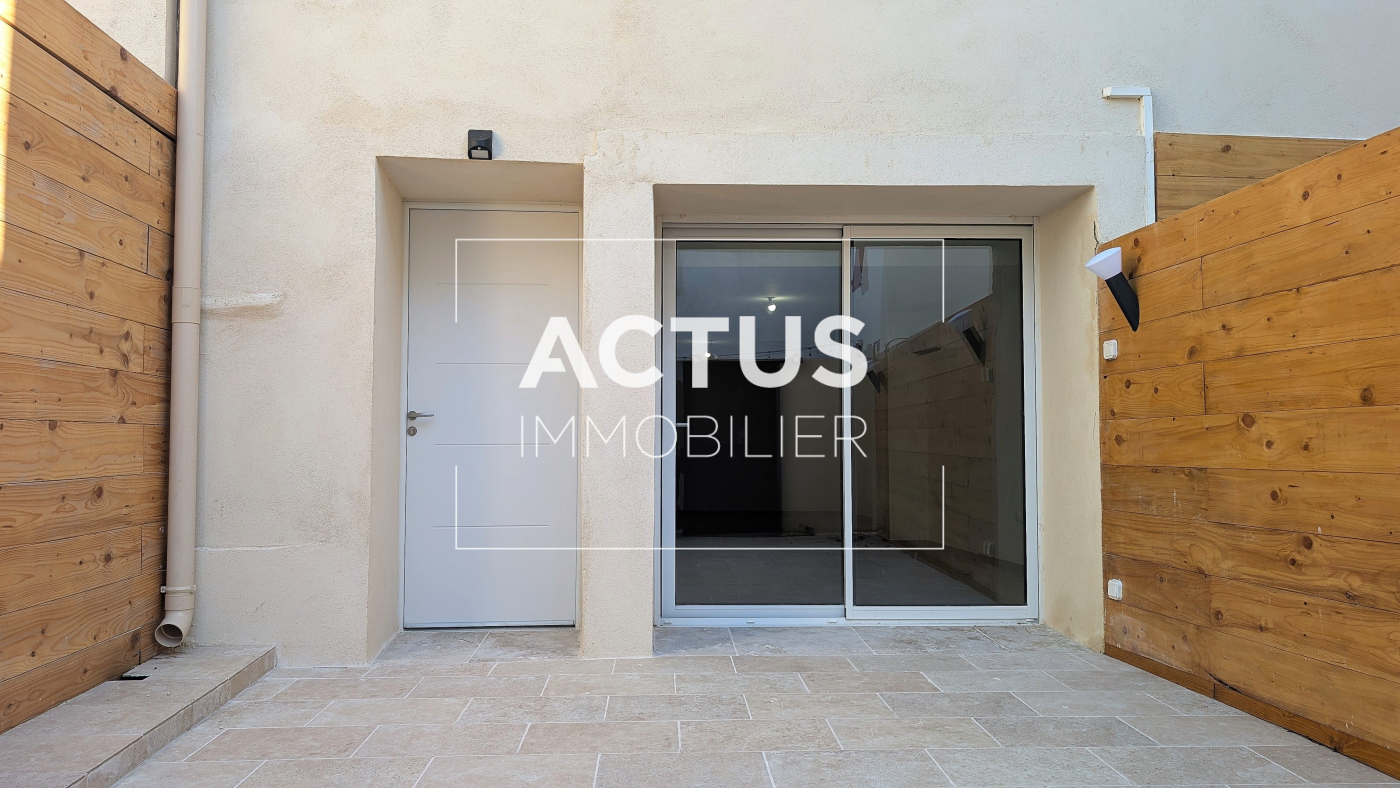Maison de village rénovée - 140 m² env. - Cour - Prestati