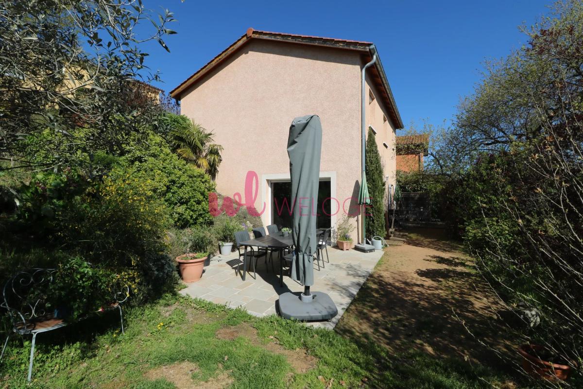 Maison de 107 m² à Rontalon avec 750 m² de terrain