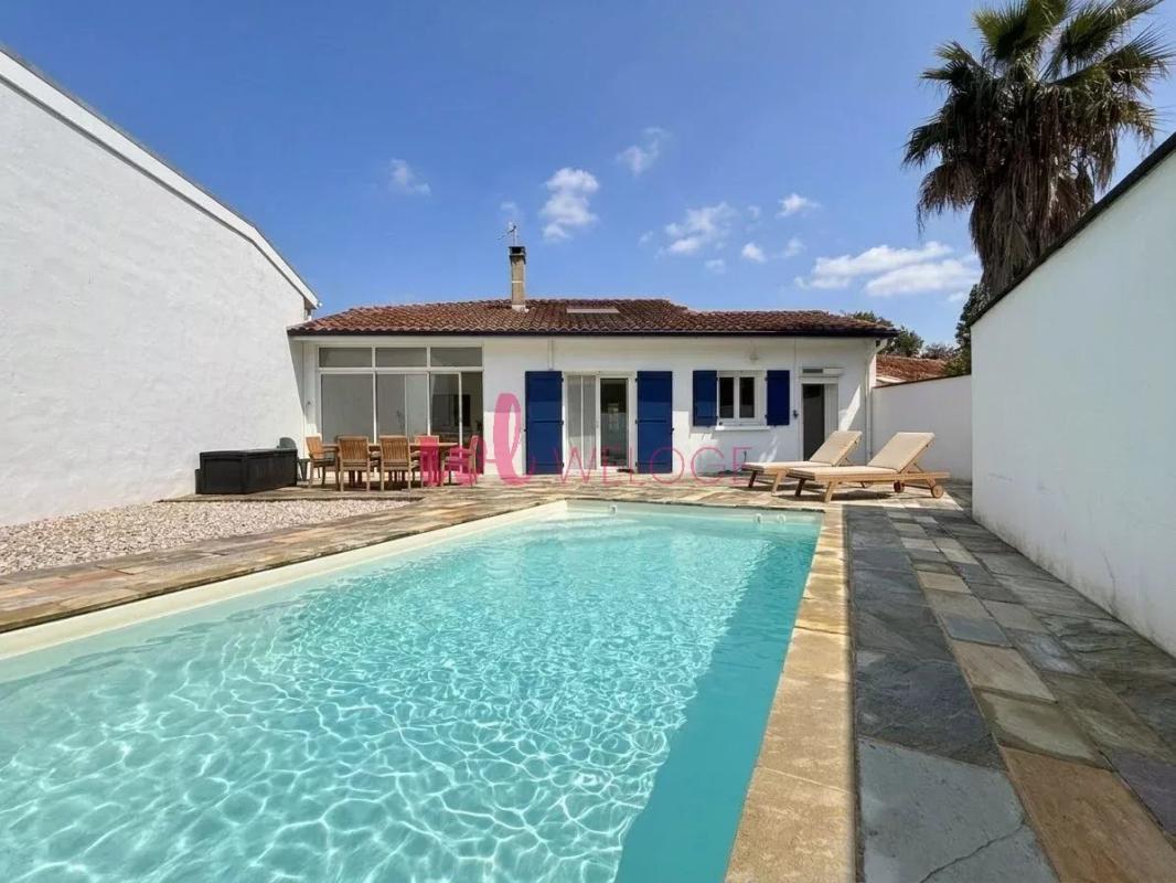 A vendre à Ondres maison avec piscine, aux portes du Pays basque
