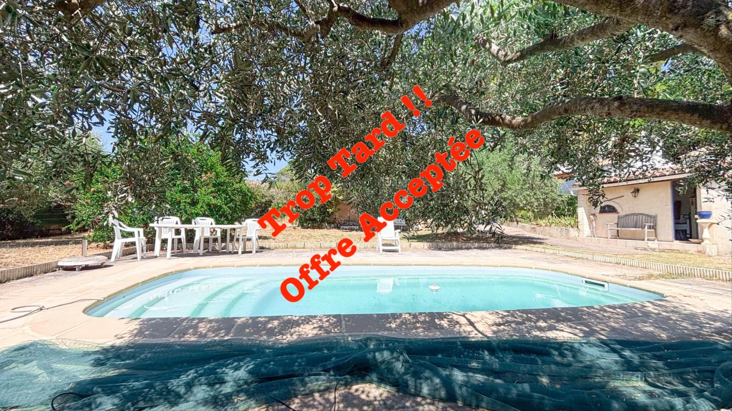 Maison provençale T4 de plain pied avec piscine et dépendance aménagée, sur 1500m² de terrain