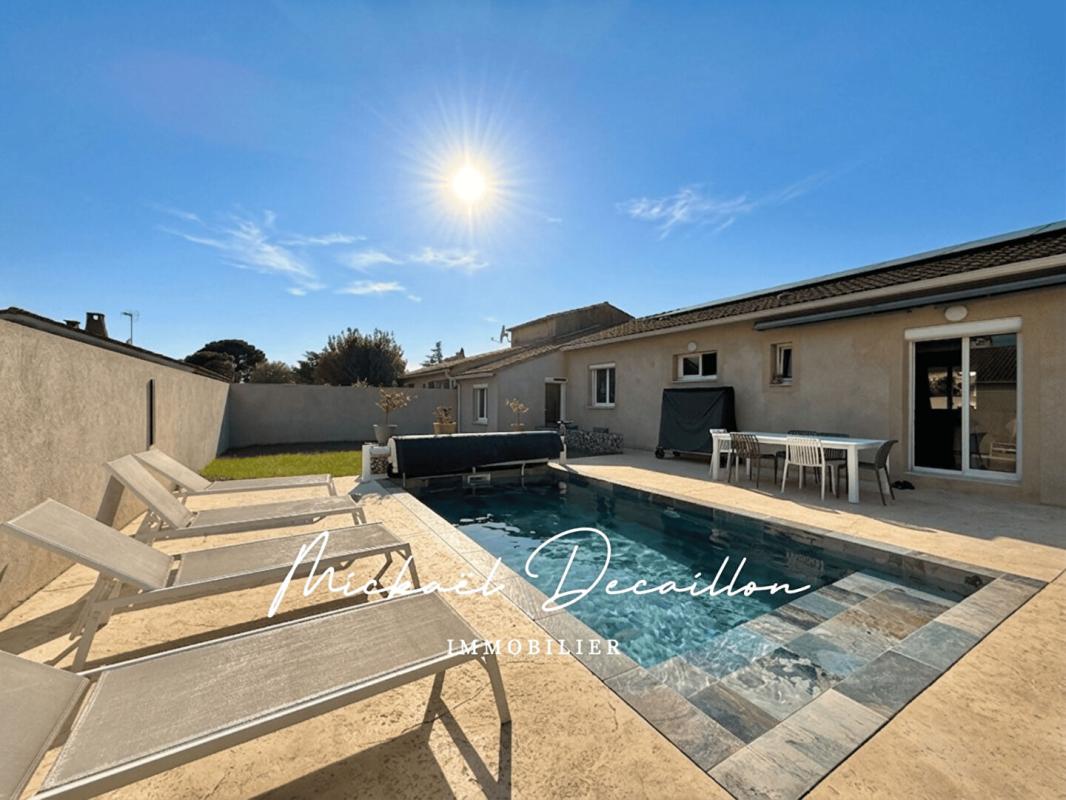 Maison entièrement rénovée avec piscine