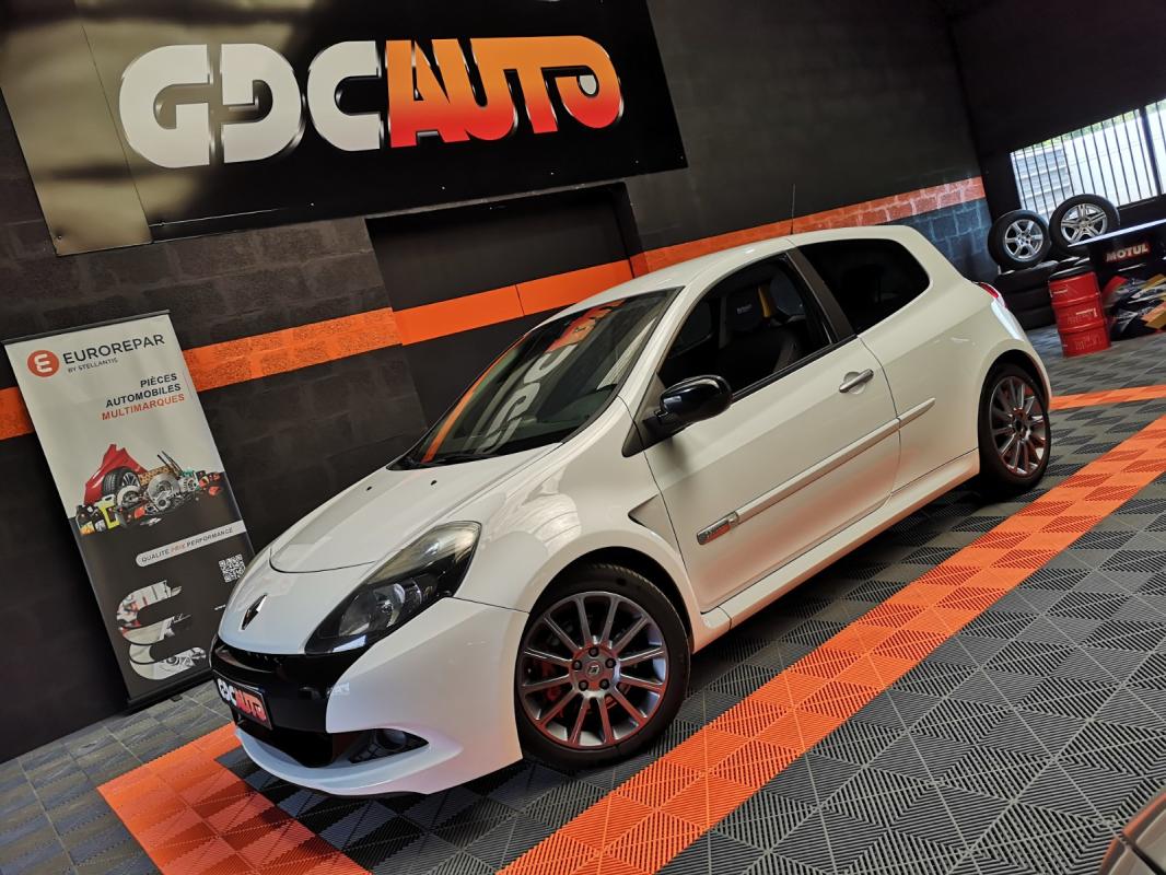 Renault Clio III R. S. 2.0 16V 203Ch