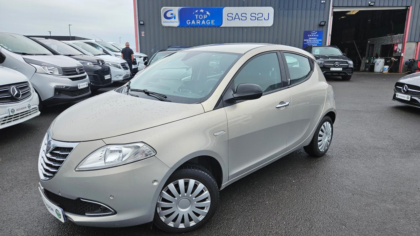 Lancia Ypsilon 0.9 TwinAir 85 ch Stop&Start Gold DFS