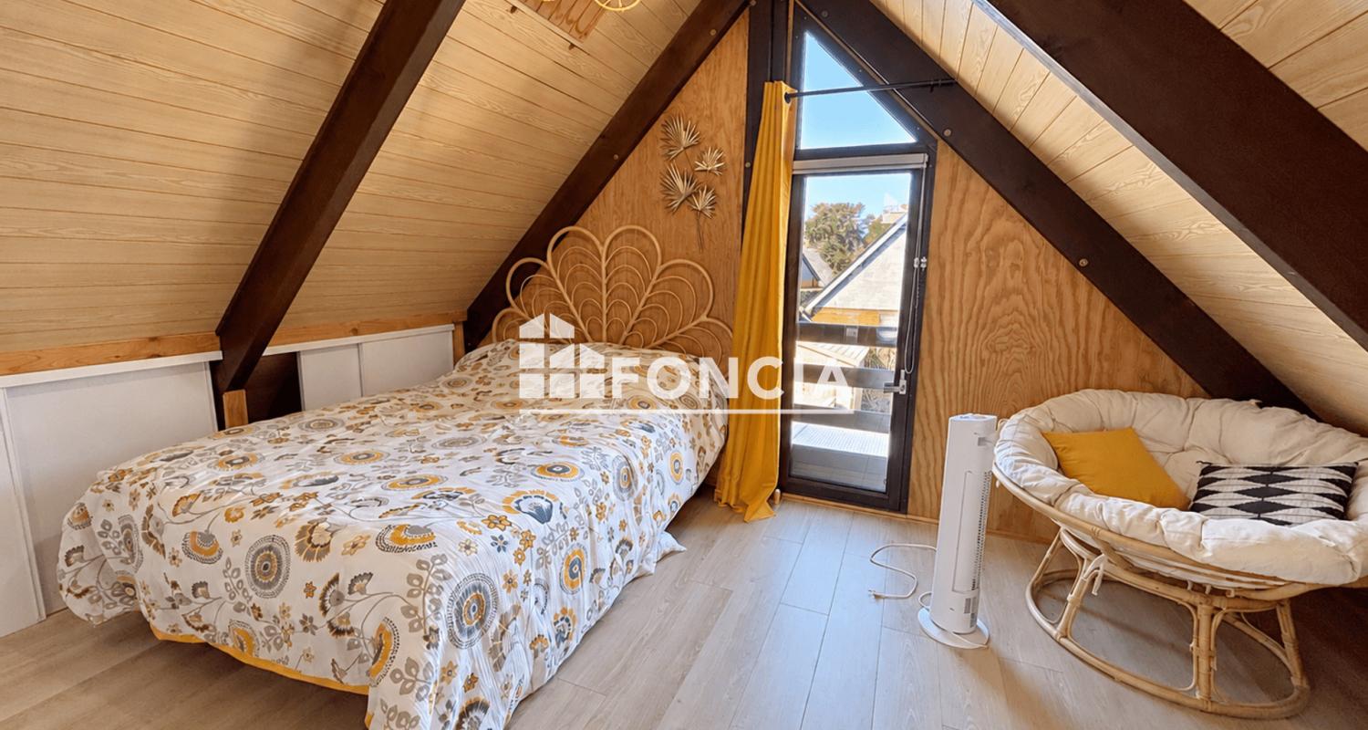 Charmant chalet 4 pièces dans un parc privé et sécurisé, à quelques mètres de la plage