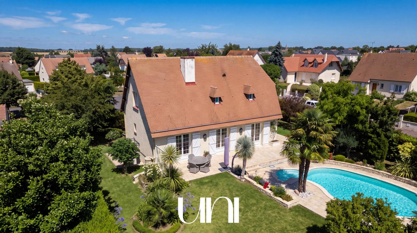 Maison 6 pièces 142m2 avec piscine - Colomby-Anguerny