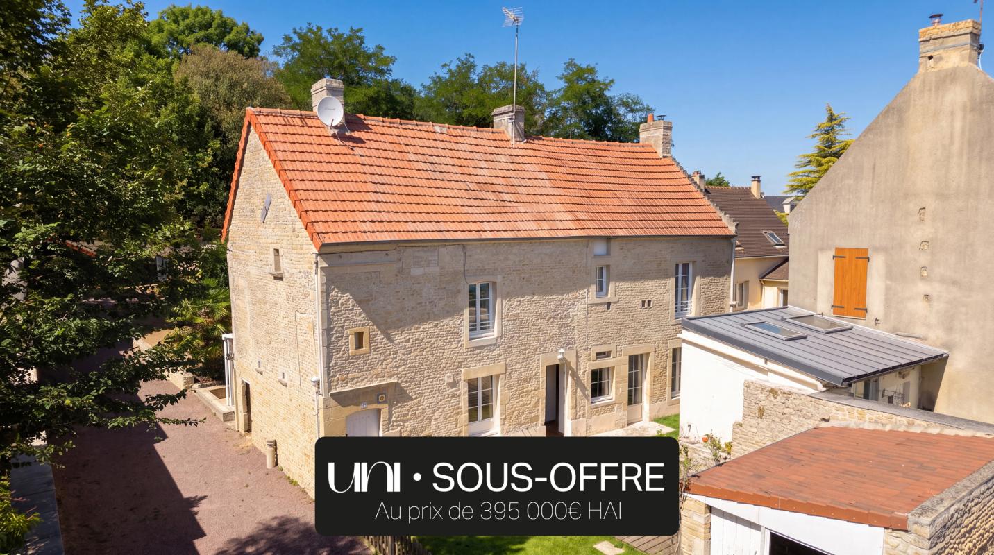 Maison 4 pièces de 115 m2 en pierre - Douvres-la-Délivrande