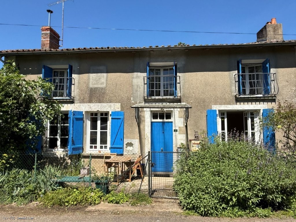 Maison de Campagne Située Au Calme. 3 Chambres et Sur 1701m²