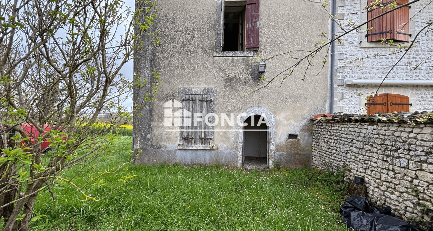 MAISON T3 A RENOVER A BESSAC