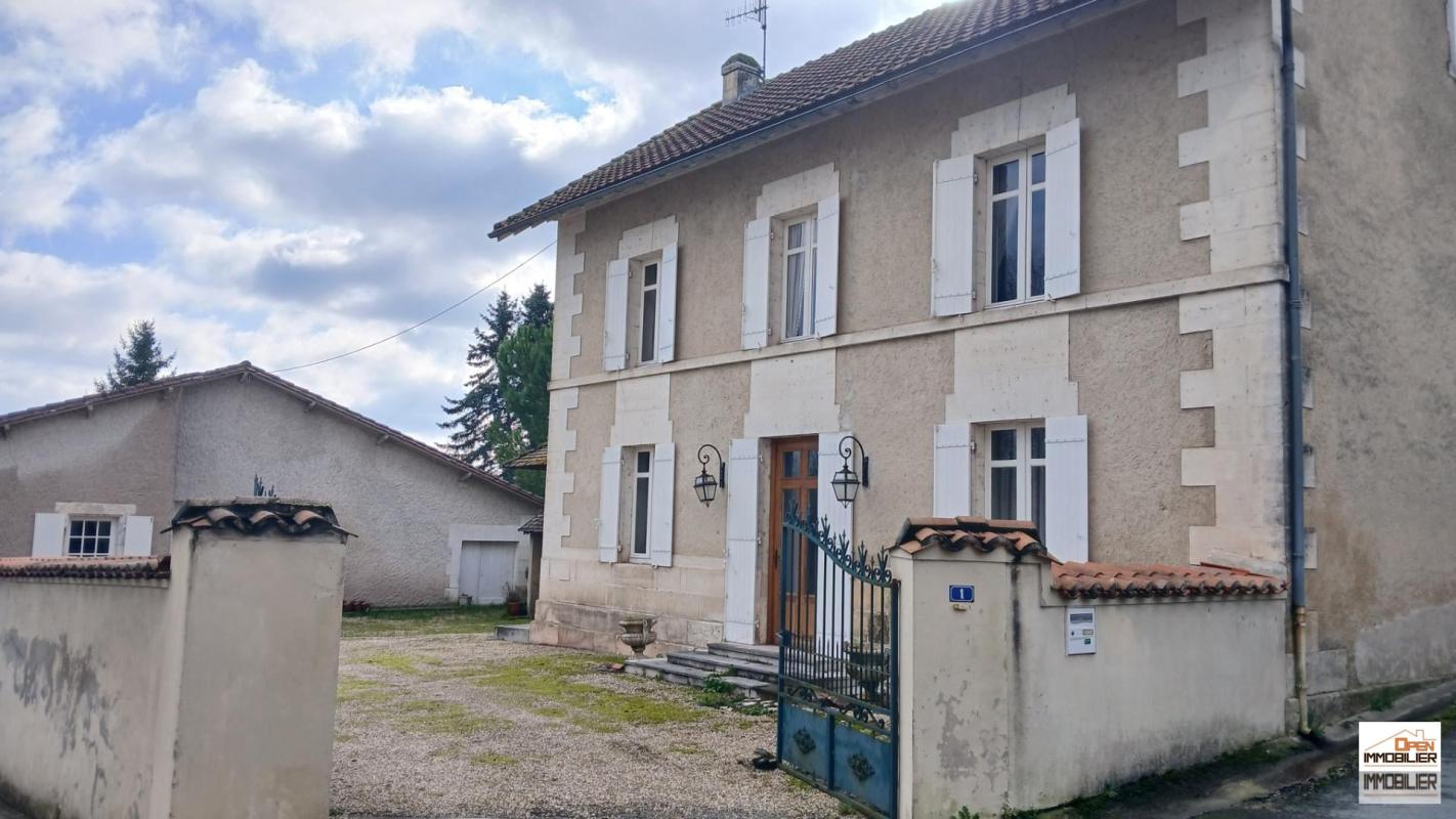 Maison de caractère, 4 chambres, grand terrain clos