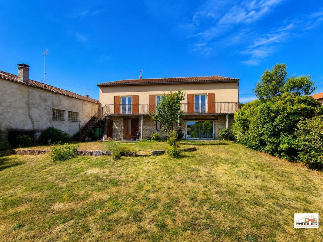 Maison T5 avec garage double et jardin