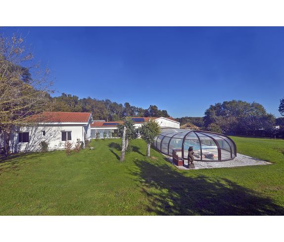 Maison - 380.73m ²
