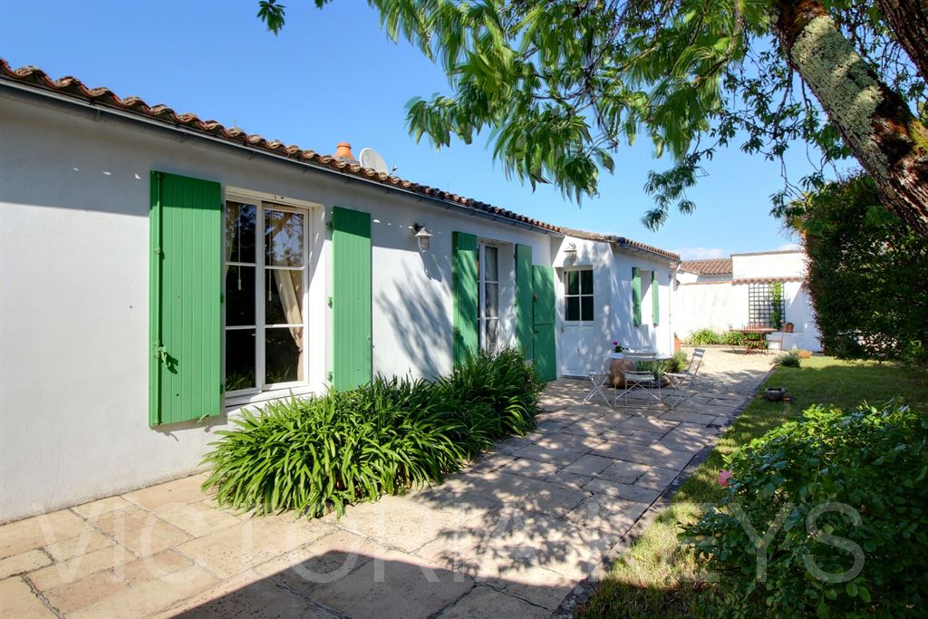 Immobilier île de Ré - Maison avec jardin et garage, La Couarde sur Mer