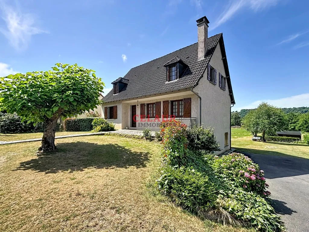 MAISON SUR SOUS-SOL SUR 1500 M² DE JARDIN A 5 MN DES COMMERCES