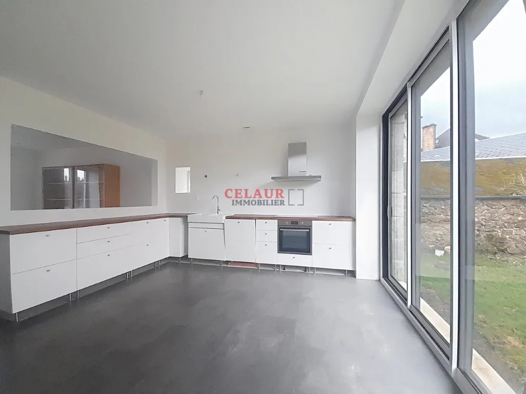 MAISON AVEC DÉPENDANCE