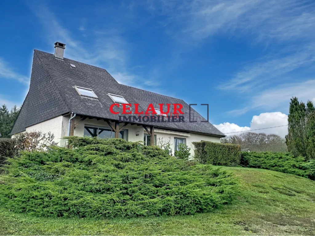 MAISON SPACIEUSE AVEC TERRAIN ET VUE DÉGAGÉE