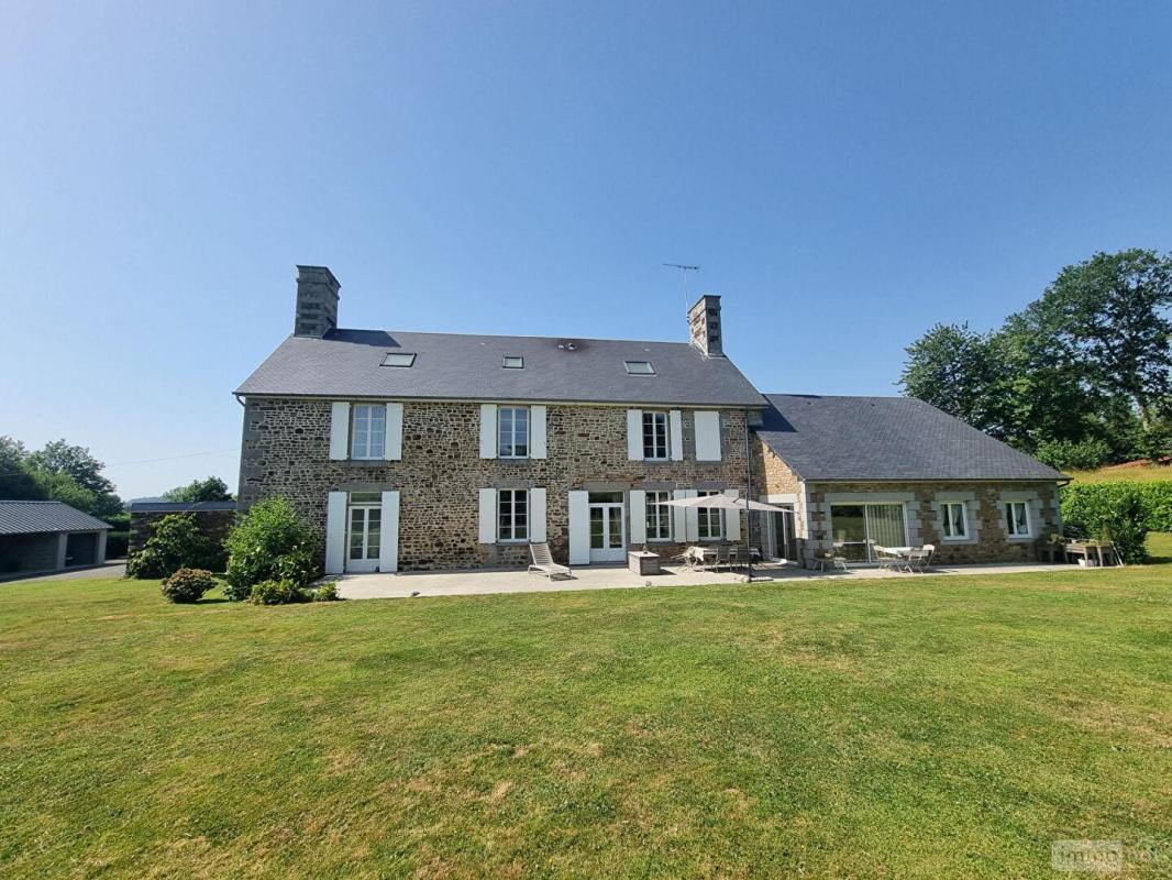 Maison 288m² — Isigny-le-Buat