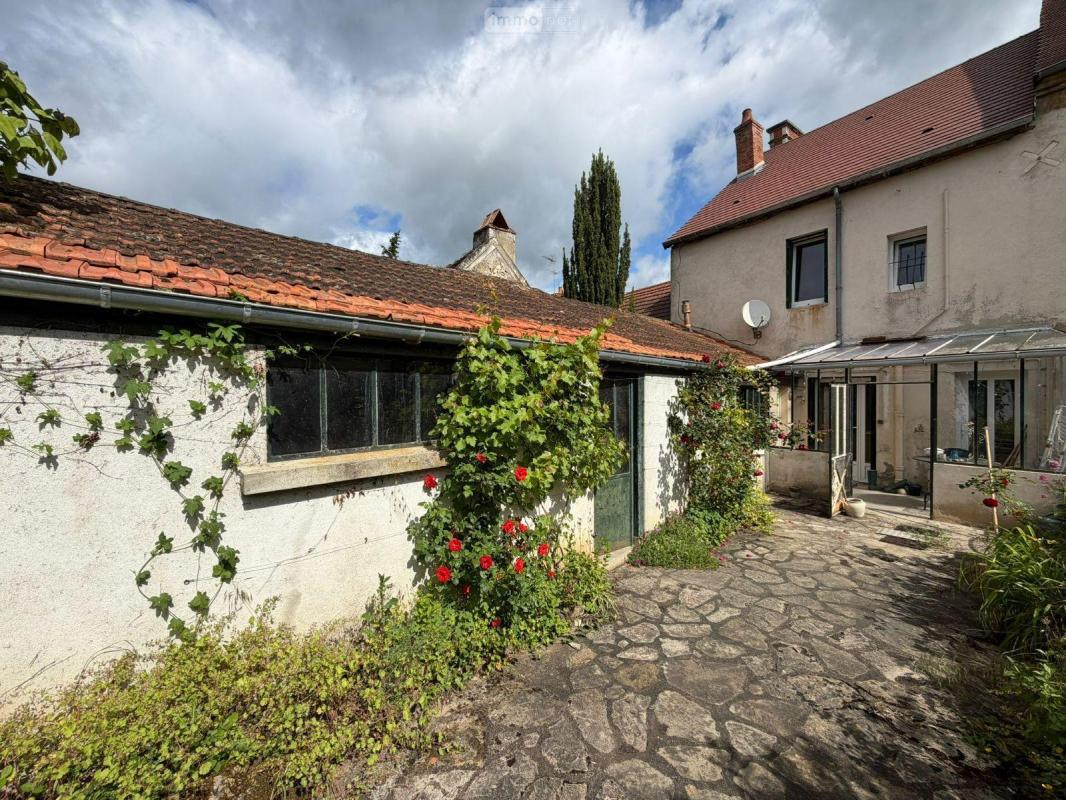 Maison 92m² — Saint-Menoux