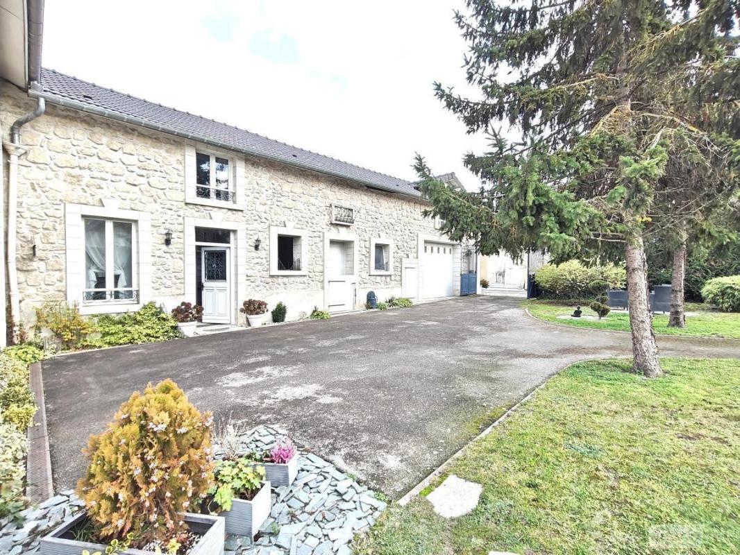 Maison 220m² — Caurel