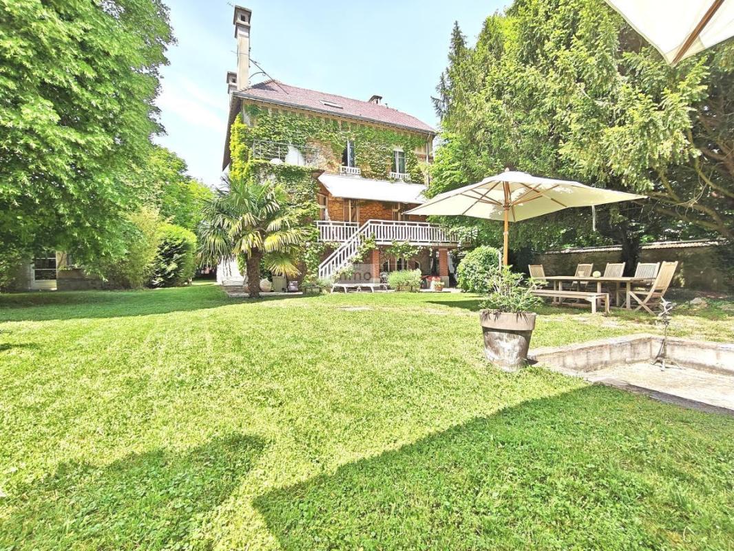 Maison 247m² — Witry-lès-Reims