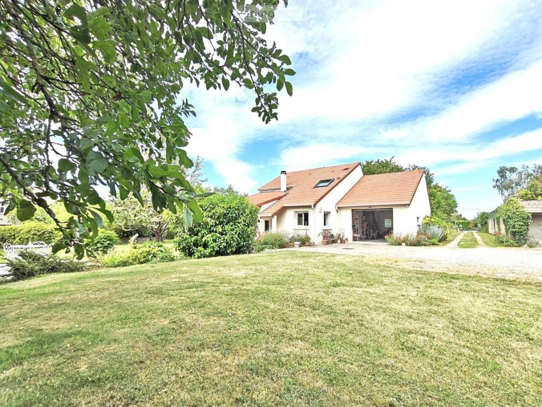 Maison 133m² — Caurel