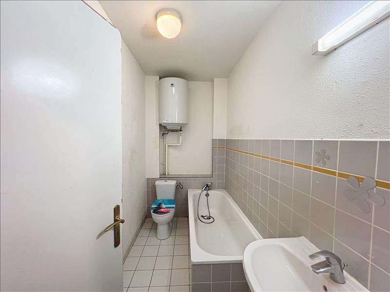 Studio - 2ème étage - 21,92 m2 - 1 pièce - Non meublé - Photo 4
