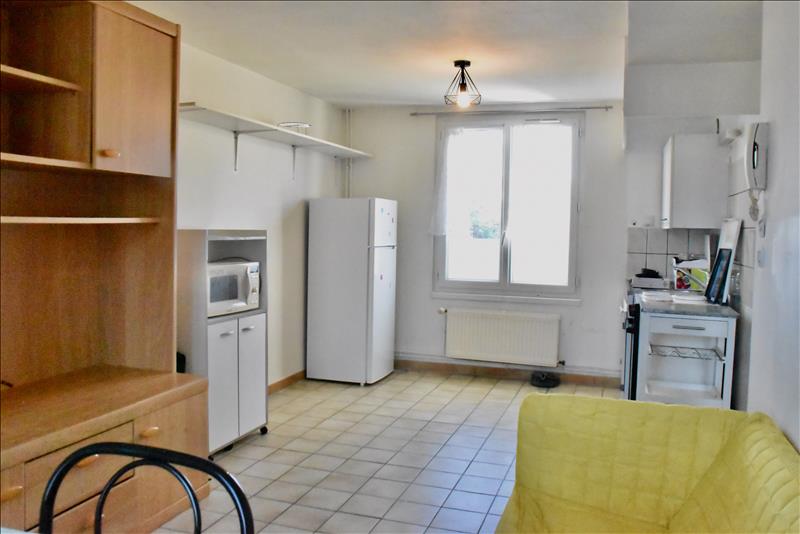 Appartement - 2ème étage - 30,90 m2 - 2 pièces - Meublé - Photo 2