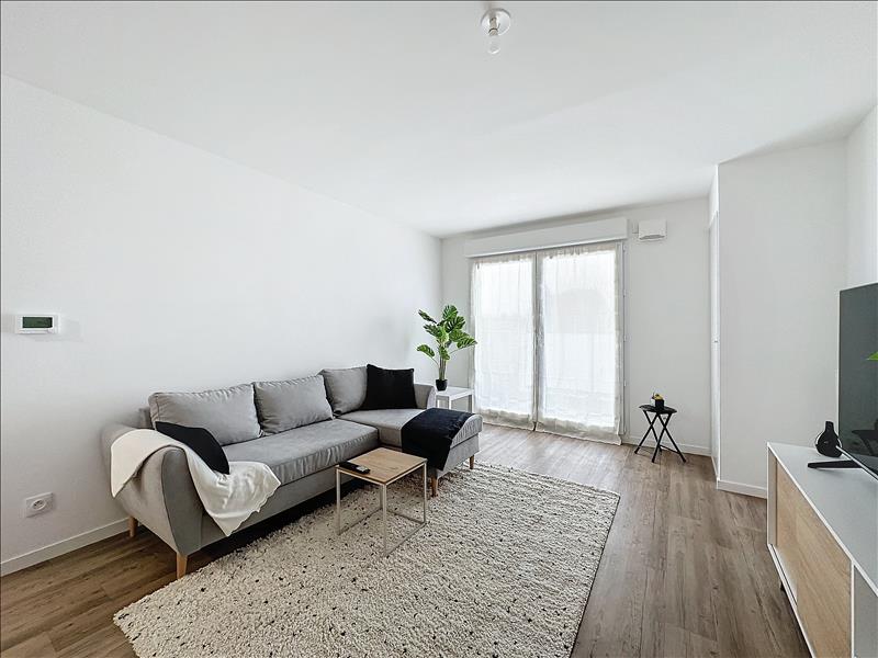 Appartement - 1er étage - 43,95 m2 - 2 pièces - Meublé - Photo 2