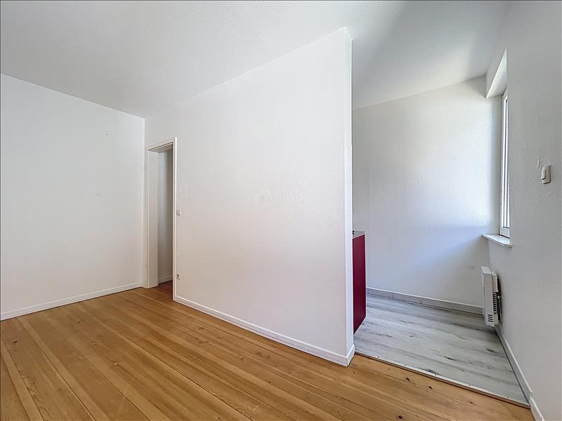 Appartement - RDC - 23,33 m2 - 1 pièce - Non meublé - Photo 4