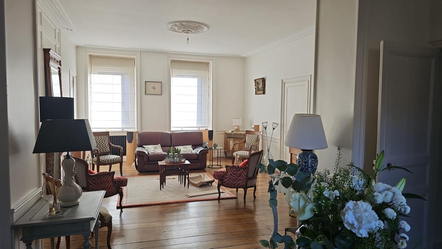 Maison - 205 m2 - 6 pièces - Non meublé - Photo 4