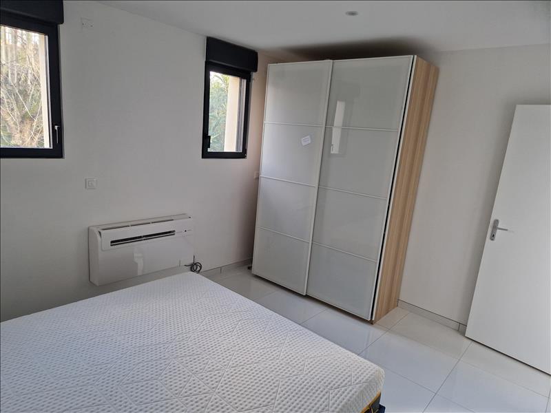 Appartement duplex - 64 m2 - 3 pièces - Meublé - Photo 2