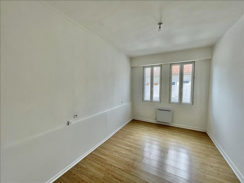 Appartement - RDC - 63 m2 - 2 pièces - Non meublé - Photo 3